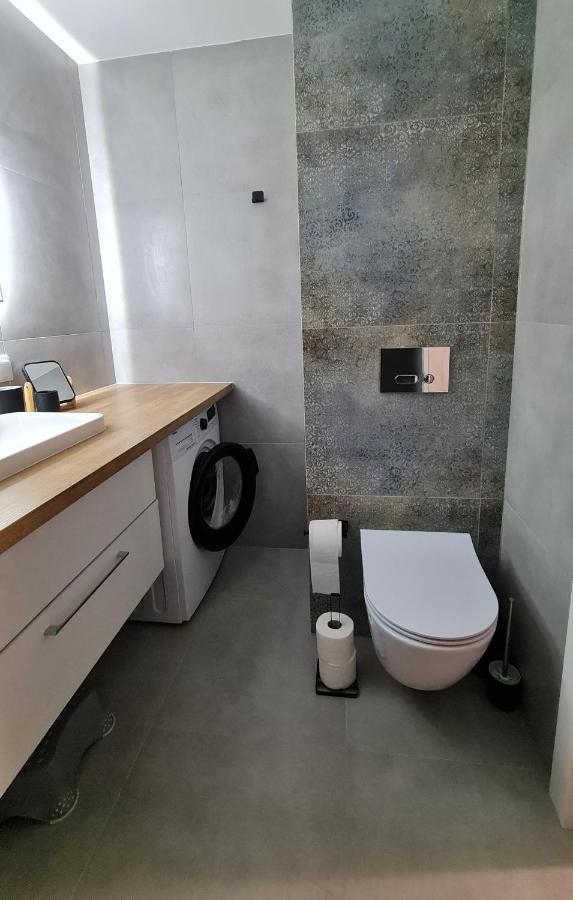 Green Apartament Dziwnow Bagian luar foto